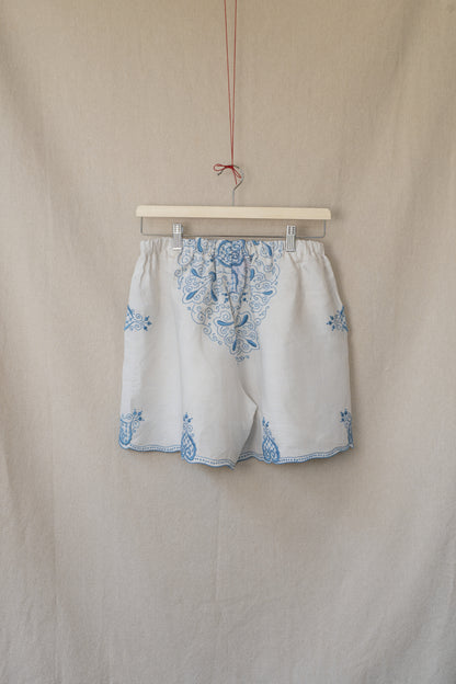 The Lily Short